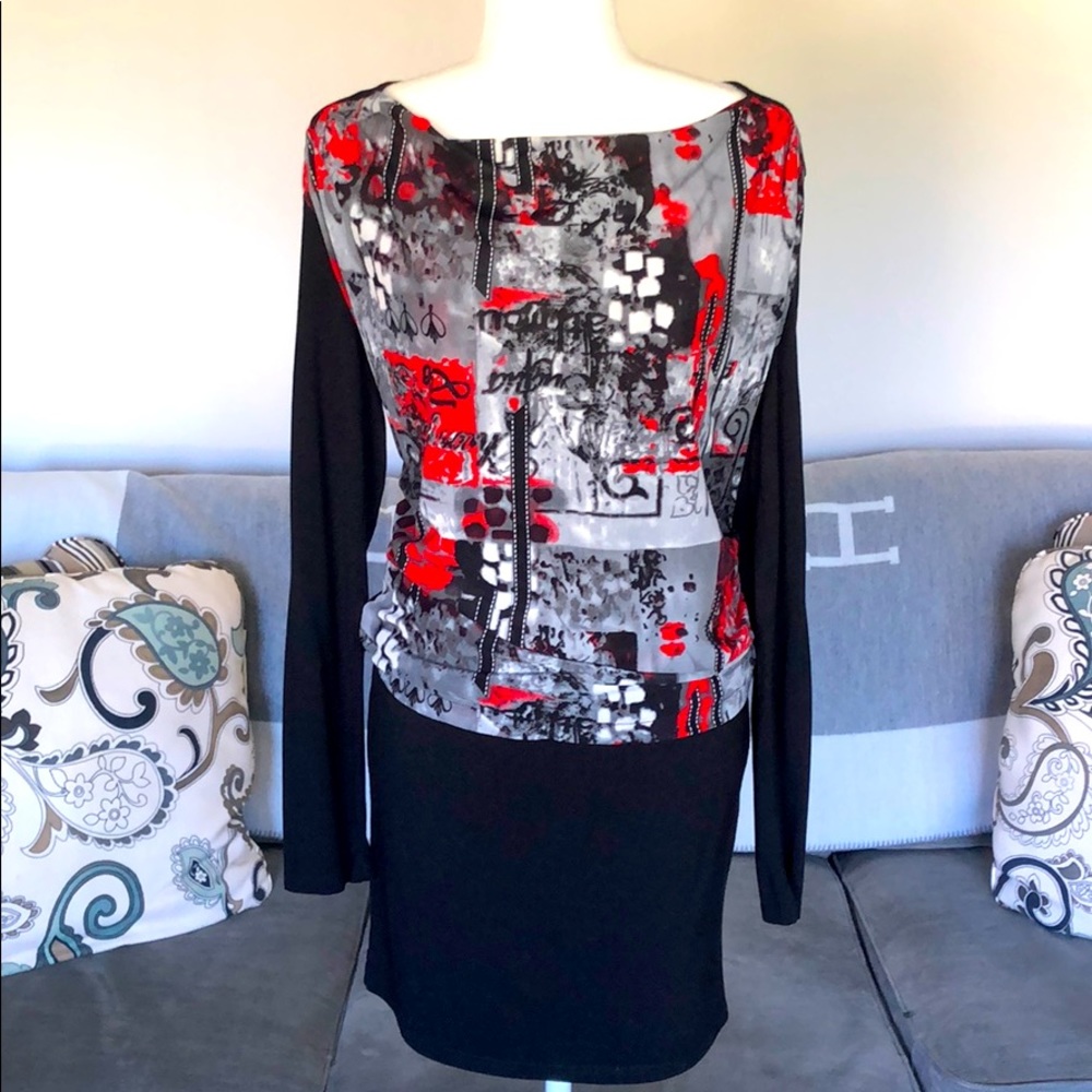 Adjustable length dress. Tag is missing. Med